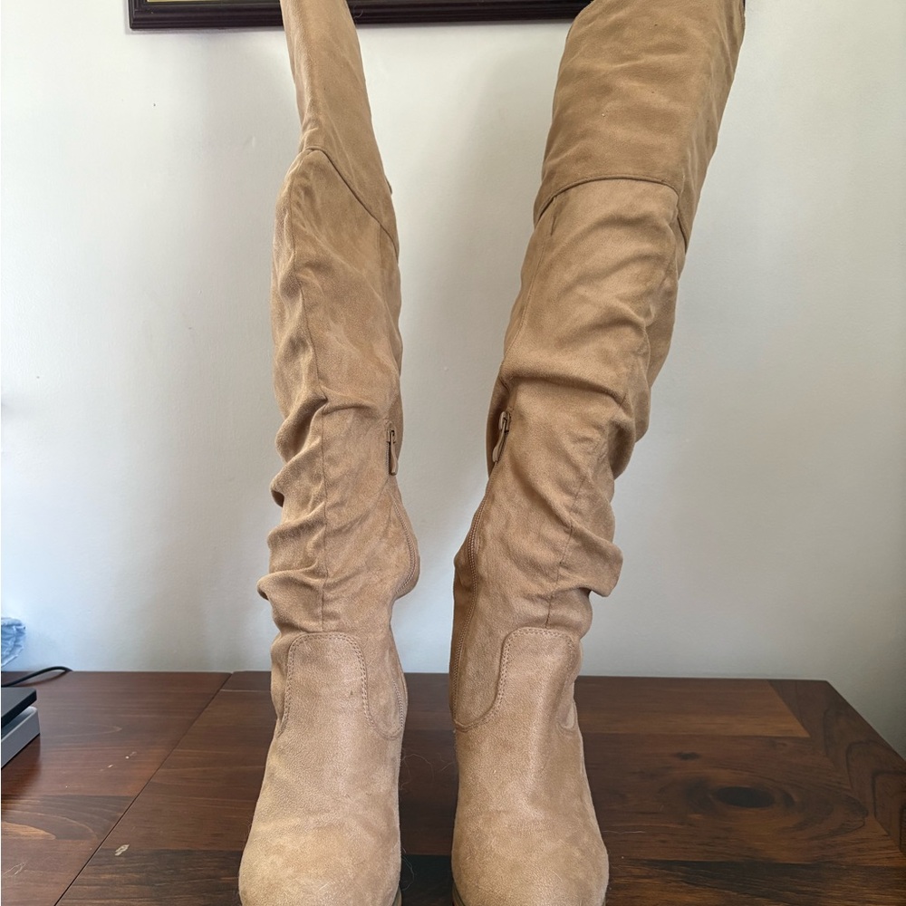 Women's Tan Knee-High Boots